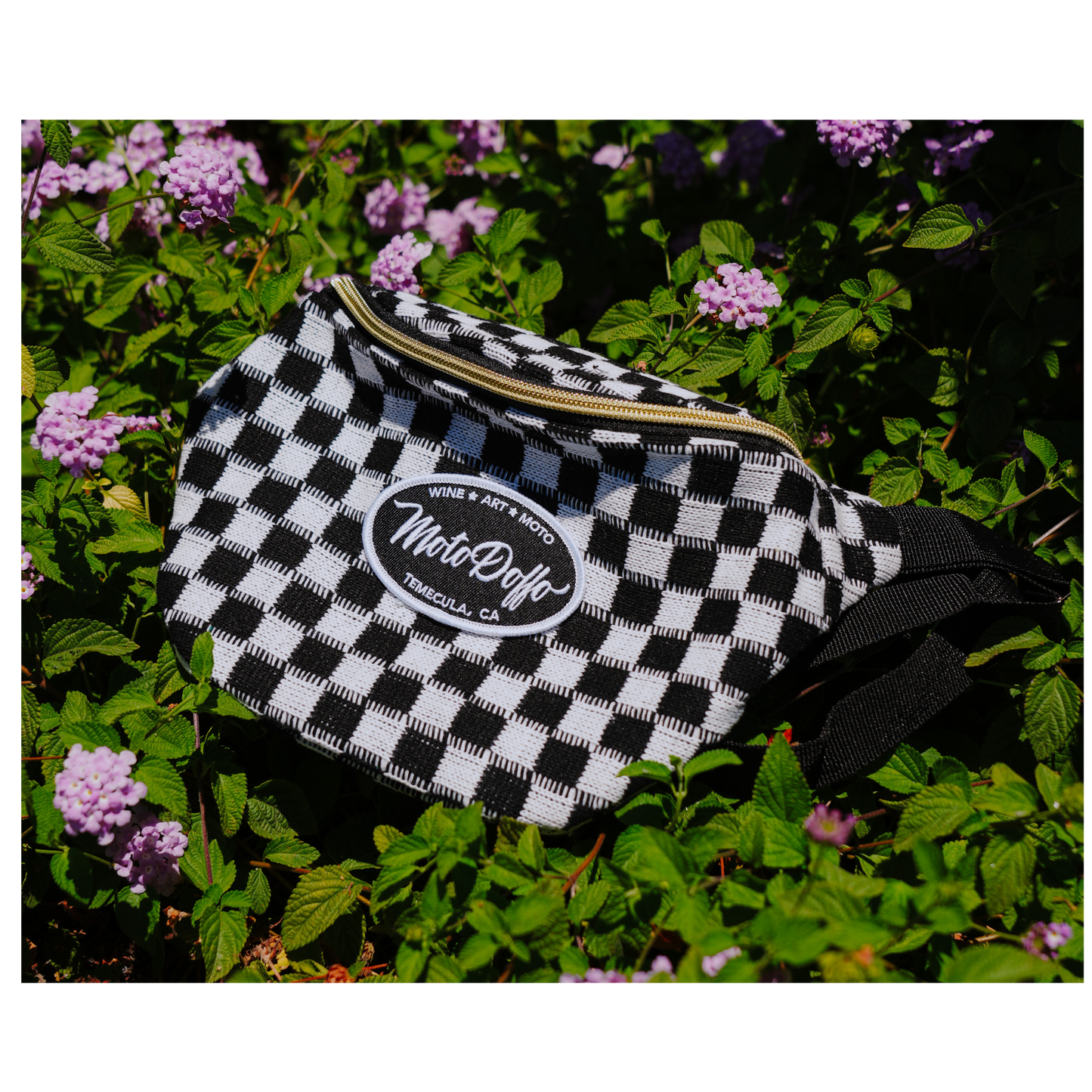 CROSSBODY