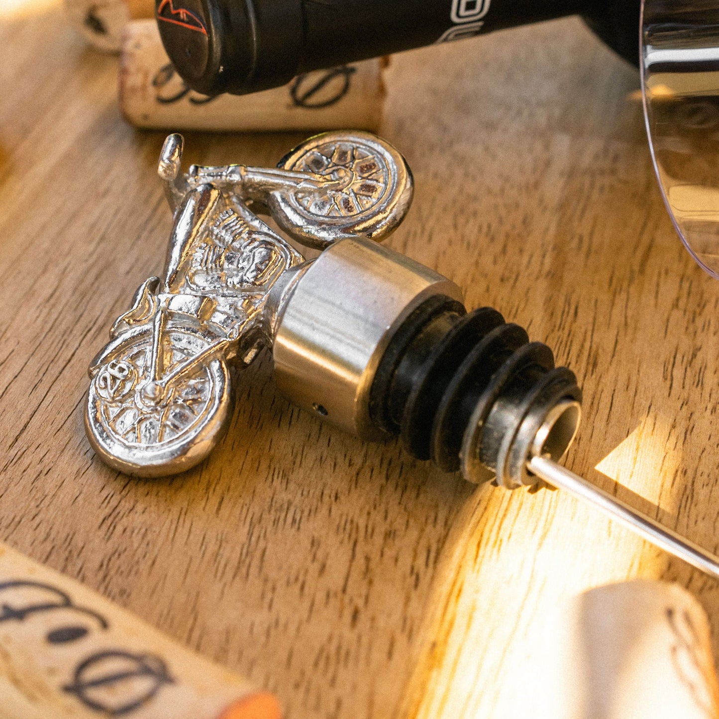 MOTORCYCLE POURER