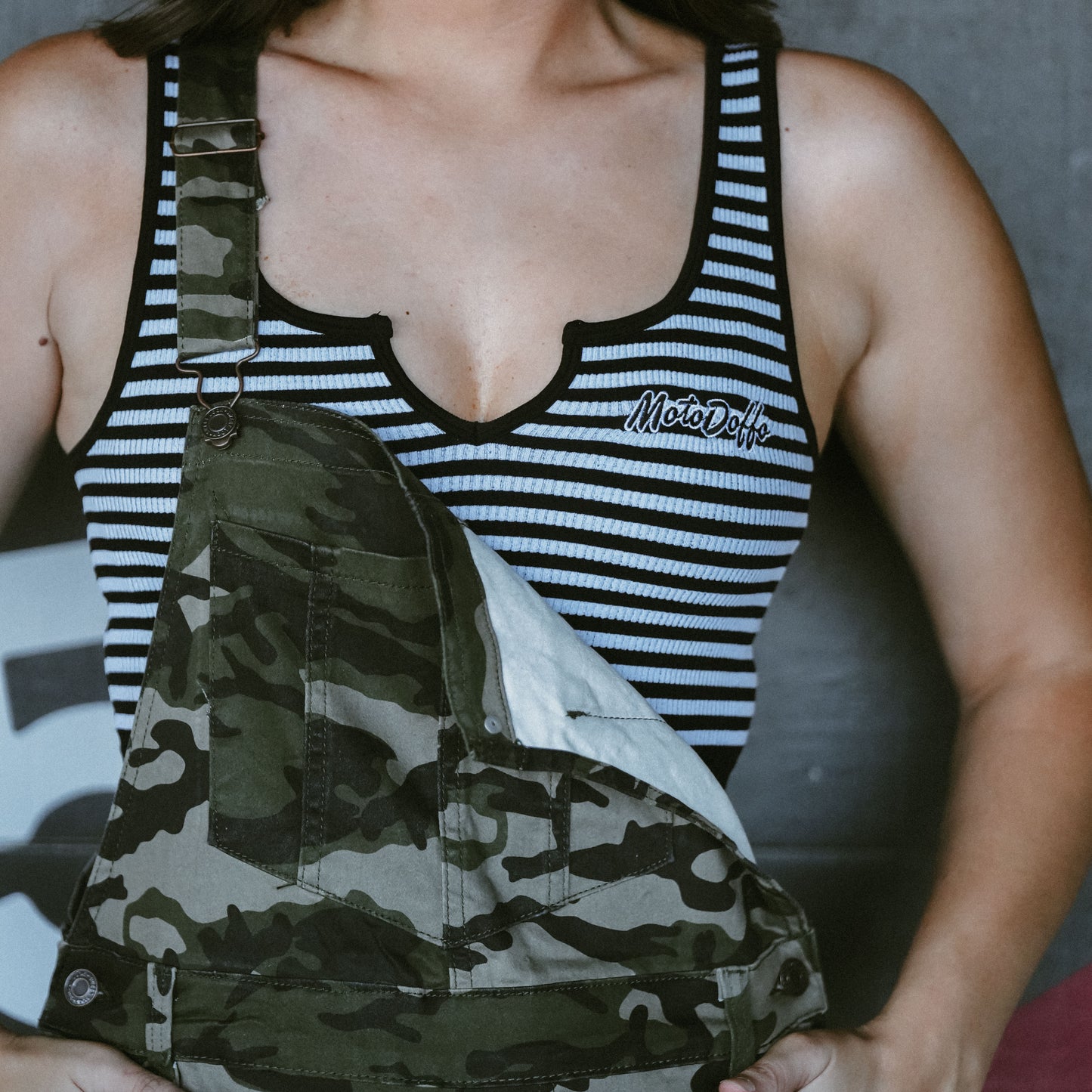 BRA TANK
